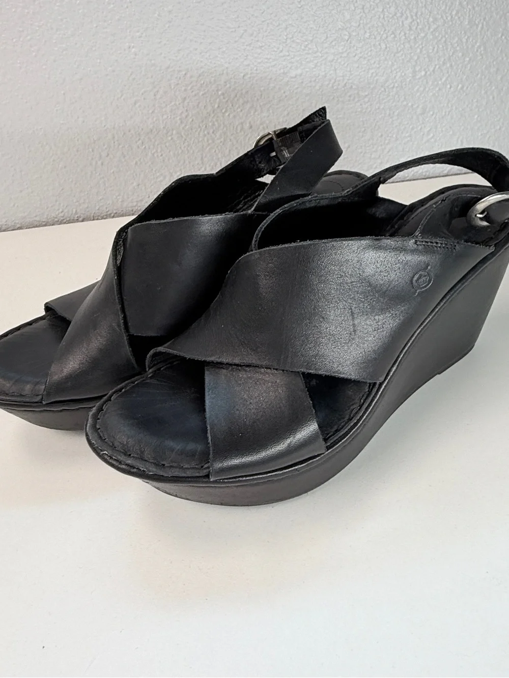 Born Black Leather Platform Wedge Sandals Slingback Comfort Heels size 8.5